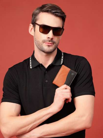 Red Tape Men
                    Colourblocked Leather Two Fold Wallet