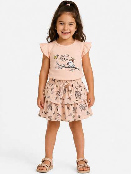 Girls Casual Graphic
                    Print Ruffled Sleeve T-shirt & Printed Tiered
                    Skorts