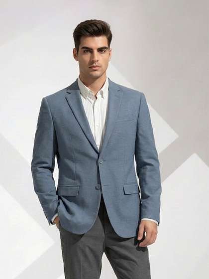 INVICTUS Textured
                          Single Breasted Formal Blazer