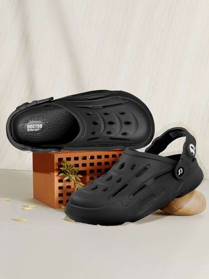 DOCTOR EXTRA SOFT Men
                    Clogs Flip Flops