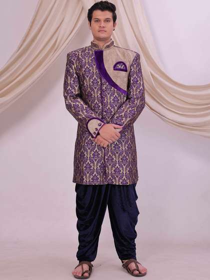 Desibutik Men
                        Embroidered Mandarin Collar Sherwani
