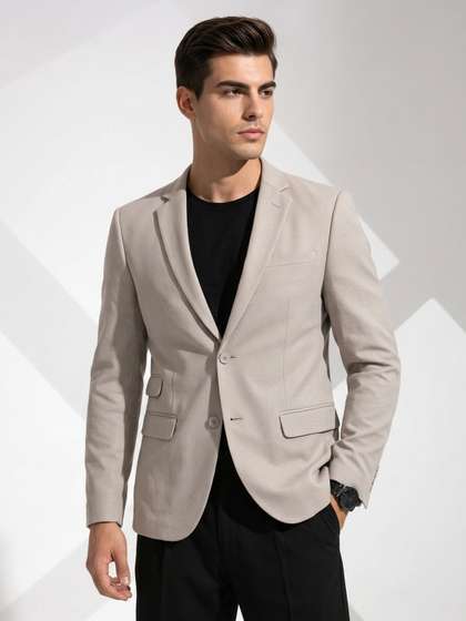 INVICTUS Single
                      Breasted Blazer