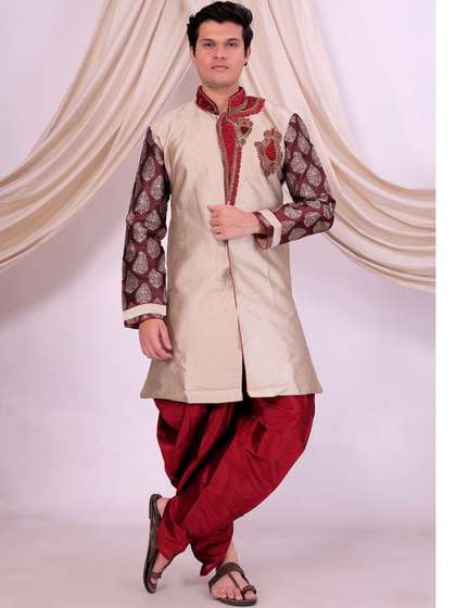 Desibutik Men
                        Embroidered Mandarin Collar Sherwani