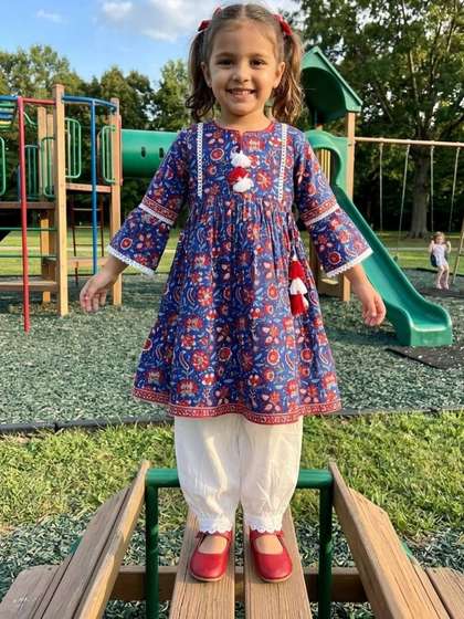 Rain & Rainbow
                      Girls Floral Printed Regular Pure Cotton Kurta
                      with Salwar