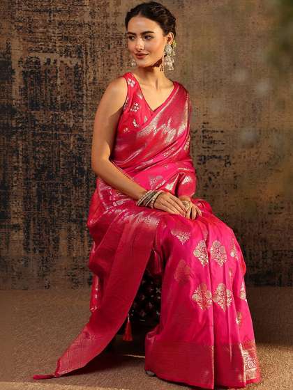 Libas Floral Zari
                        Silk Blend Saree