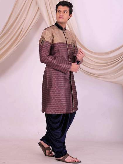Desibutik Men
                        Embroidered Mandarin Collar Sherwani
