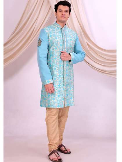 Desibutik Men
                          Embroidered Mandarin Collar Sherwani