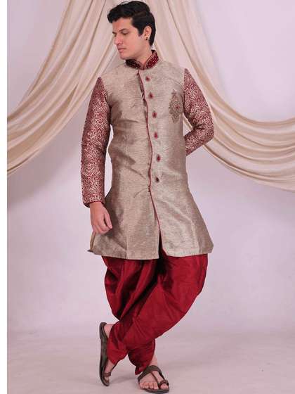 Desibutik
                        Embroidered Mandarin Collar Sherwani