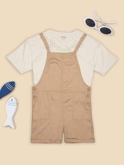 Pantaloons Junior Girls
                    Cotton Dungarees