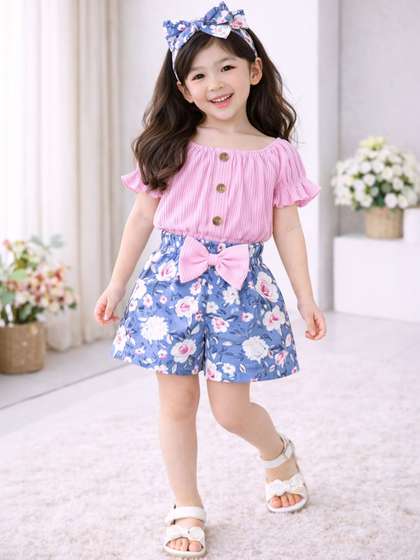 FAVORITE STORE
                          Girls Top with Shorts