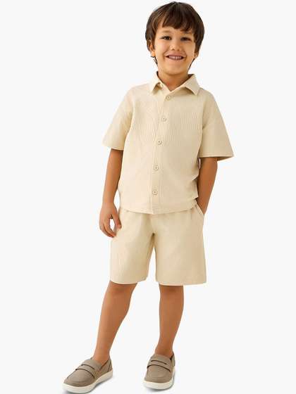Juniors by Babyshop Boys
                    Shirt with Shorts