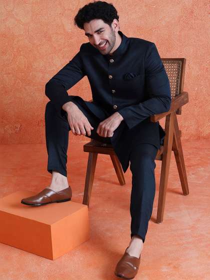 KISAH Mandarin
                          Collar Knee Length Sherwani