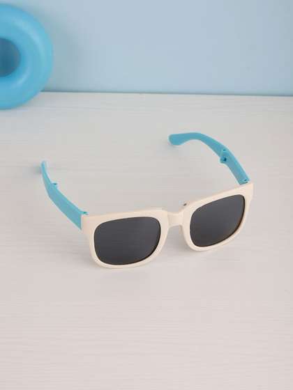 PASSION PETALS Unisex
                      Kids Black Wayfarer Sunglasses