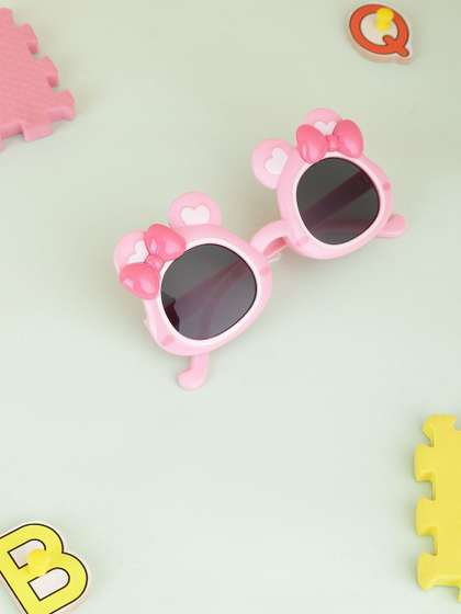 PASSION PETALS Girls
                    Black Cateye Sunglasses