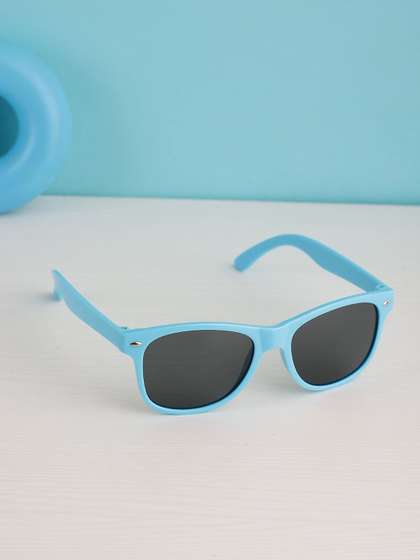 PASSION PETALS Unisex
                    Kids Black Wayfarer Sunglasses with