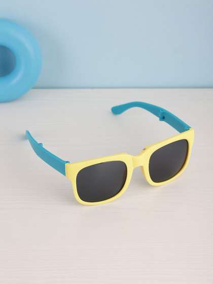 PASSION PETALS Unisex
                    Kids Black Wayfarer Sunglasses with