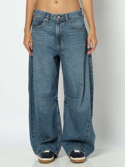 GAP Women Pure
                        Cotton Horseshoe Fit High-Rise Light Fade Jeans
