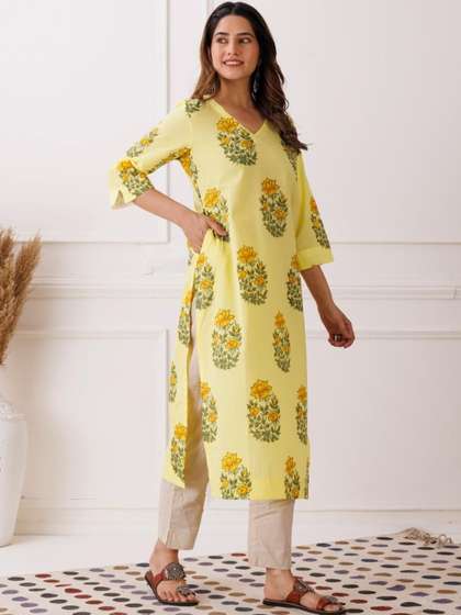 Mayurie Floral
                          Printed V-Neck Pure Cotton Kurti