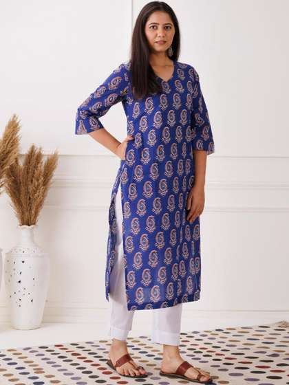 Mayurie Paisley
                          Printed V-Neck Pure Cotton Kurti
