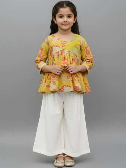 SHAHUDI DESIGNER Girls
                    Floral Printed Regular Kurta with Palazzos