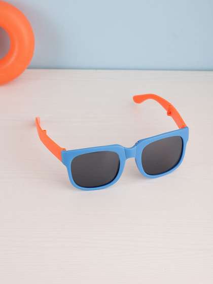 PASSION PETALS Unisex
                    Kids Black Wayfarer Sunglasses with
