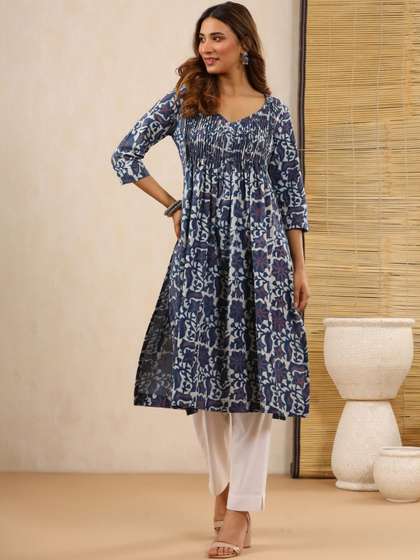 Mayurie Floral
                          Printed V-Neck Pure Cotton Panelled Kurti