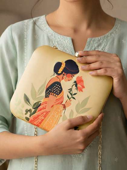 ARTKLIM Based Indian
                        In Saree Printed Box Clutch