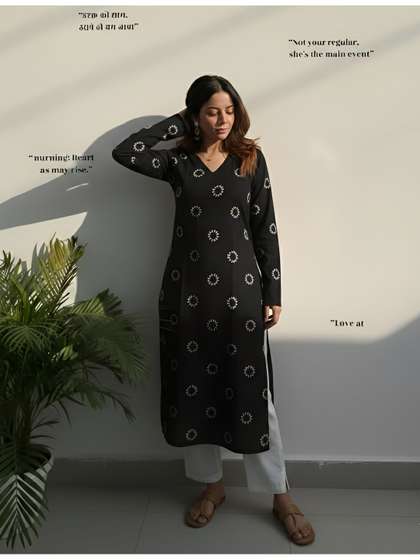 SAICHA Floral
                        Printed V-Neck Kurti