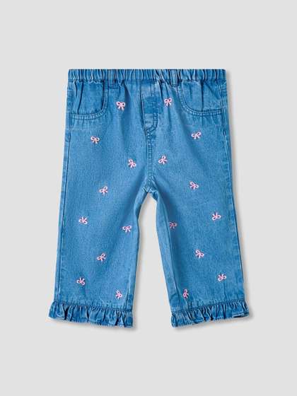 Juniors by Babyshop
                      Girls Regular Fit Mid-Rise Light Fade Jeans
