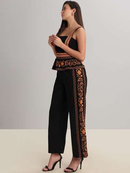 Vero Moda Women
                        Textured Embroidered High-Rise Trousers