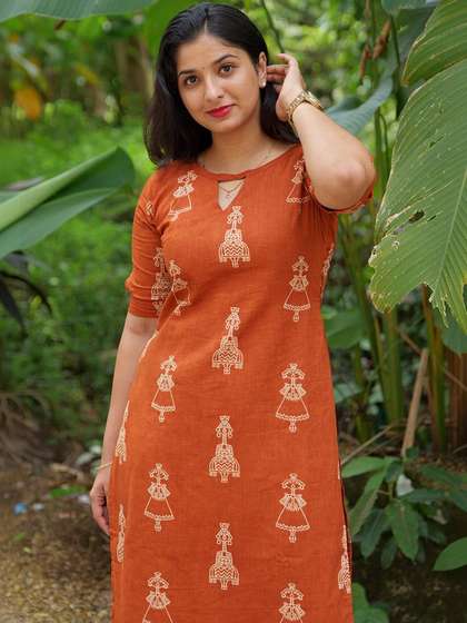 Twika Women Ethnic
                        Motifs Printed Regular Kurta with Trousers