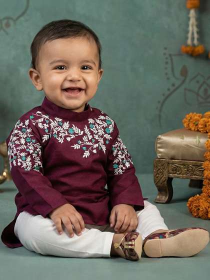 BAESD Boys Ethnic
                      Motifs Embroidered Regular Thread Work Dupion Silk
                      Kurta with Pyjamas