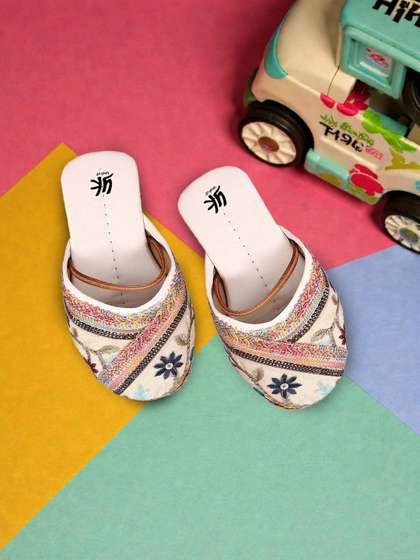 YK Girls Embellished
                        Mules
