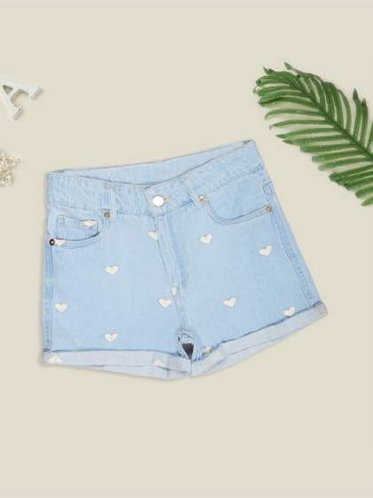 Pantaloons Junior Girls
                    Printed Shorts