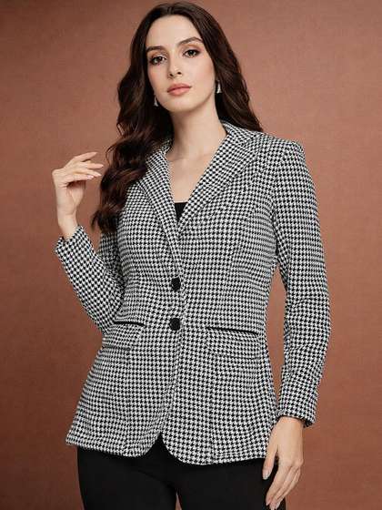Martini Checked
                          Single-Breasted Tailored Fit Formal Blazers