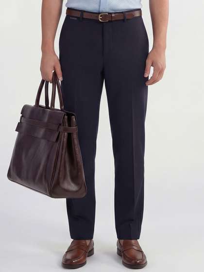 HIGHLANDER Men Slim
                        Fit Trousers