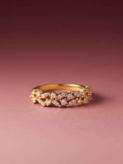 MAEJOY Cluster Lab
                        grown diamond 92.5 Sterling Silver 18KT Gold
                        plated ring