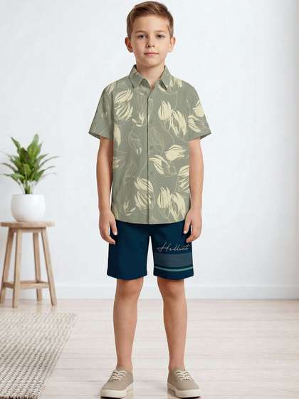 HELLCAT Boys Printed
                    Shirt with Shorts