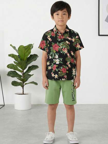 HELLCAT Boys Printed
                      Shirt with Shorts
