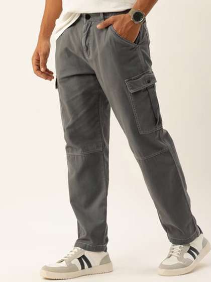 Bene Kleed Men
                        Relaxed Fit Cotton Cargos Trousers with Contrast
                        stitch
