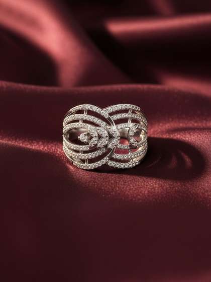 MAEJOY Leaf Lab grown
                      diamond 92.5 Sterling Silver 18KT Rhodium plated
                      ring