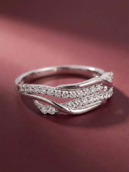 MAEJOY Twisted Lab
                        grown diamond 92.5 Sterling Silver 18KT Rhodium
                        plated ring