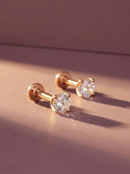 MAEJOY Solitaire
                          Lab grown diamond 92.5 Sterling Silver 18KT
                          Rose gold plated earrings