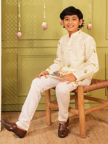 Aj DEZInES Boys Ethnic
                      Motifs Printed Regular Pure Cotton Kurta with
                      Trousers