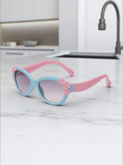 RICH CLUB Girls Purple
                      Lens & Blue Fashion with Sunglasses