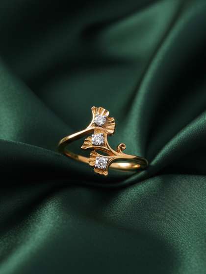 MAEJOY Women Leaf
                        Lab Grown Diamond 92.5 Sterling Silver 18KT Gold
                        Plated Adjustable Ring