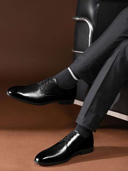 LOUIS STITCH Jet
                          Black Italian Crust Leather Formal Derbys