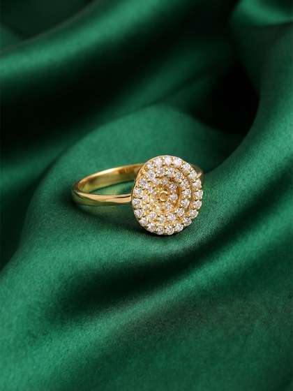 MAEJOY Halo Lab
                        grown diamond 92.5 Sterling Silver 18KT Gold
                        plated ring
