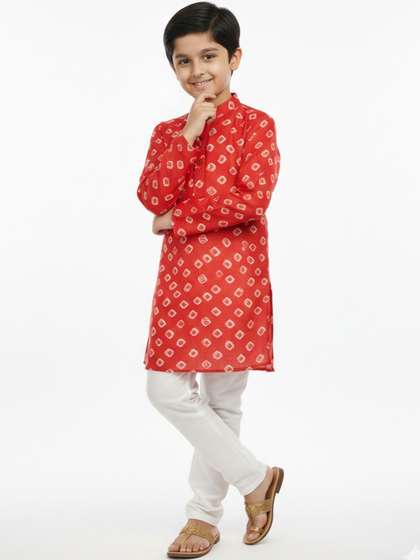 THE WEAVERS SHOP BY
                      RAAVI Boys Ethnic Motifs Printed Regular Pure
                      Cotton Kurta with Pyjamas