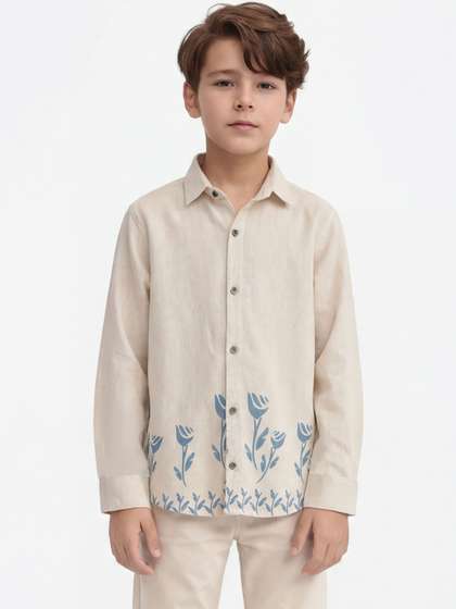 BEARSOUL Boys Classic
                    Floral Printed Casual Shirt